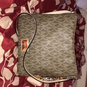 Michael Kors Crossbody